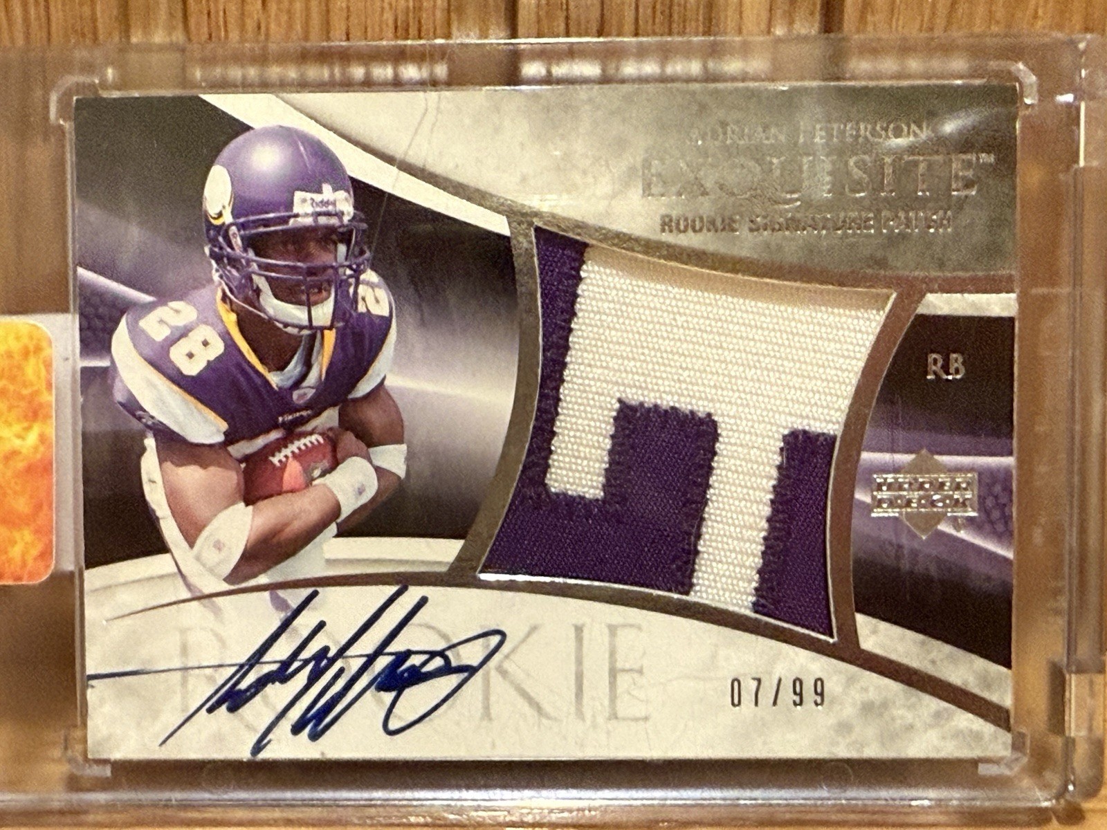Adrian Peterson UD Exquisite Collection #133 Autograph Patch