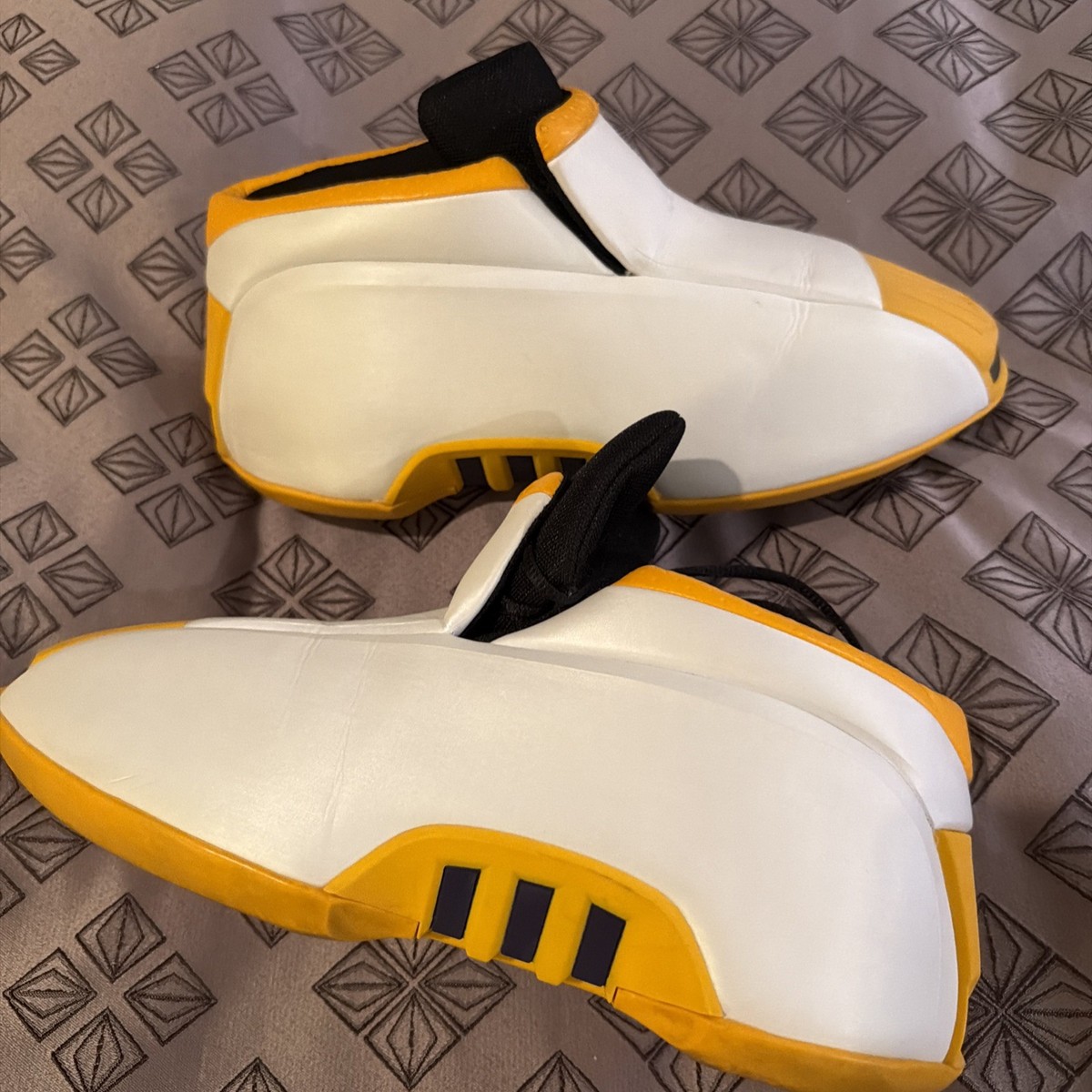 kobe two all-star 2001 adidas shoes. Original model, inspired by 