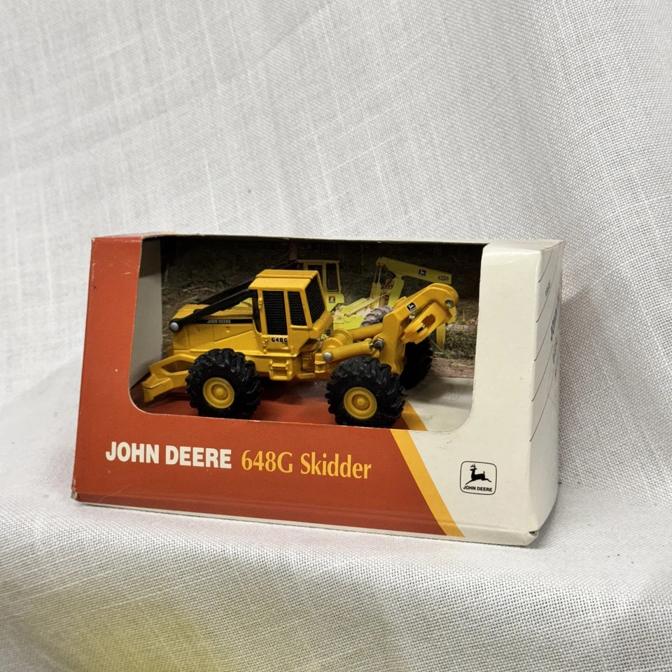 1996 Ertl John Deere 648G Skidder 1/64th Scale #5605 NEW In Orignal Package - Image 2 of 4