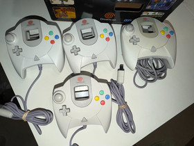 SEGA Dreamcast 2000 Variant Authentic Empty Box + 4 Dreamcast Controllers! RARE!