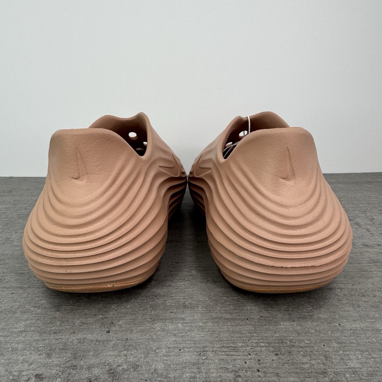 Nike ReactX Rejuven8 “Rose Gold" HV5062-700 Women’s Size 8 / Men’s Size 7 image 6