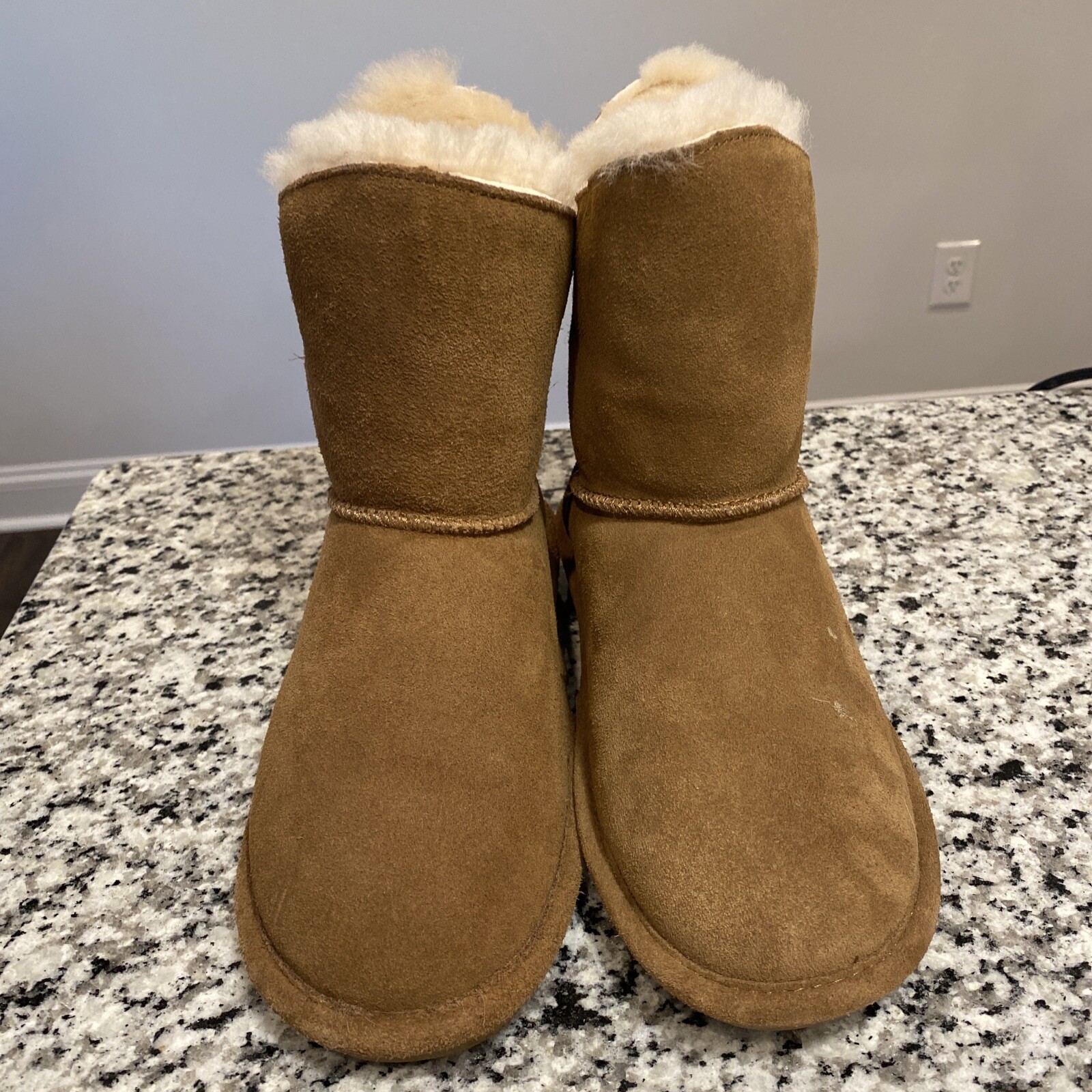 Lindsay Suede Quilted Boots Size 