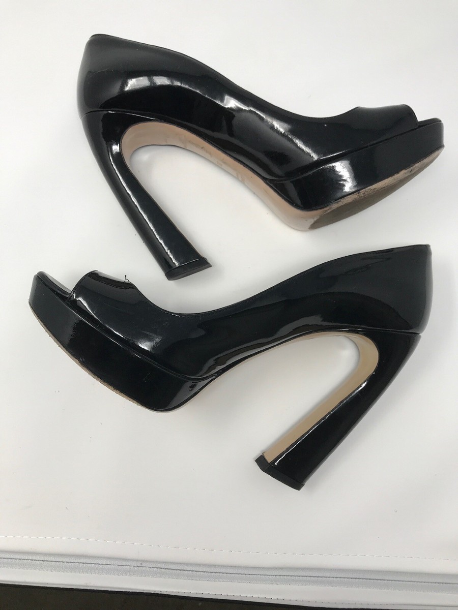 靴 miumiu round toe enamel high heels Miu Miu Black Patent Leather Curved Heel Open Toe Vernice
