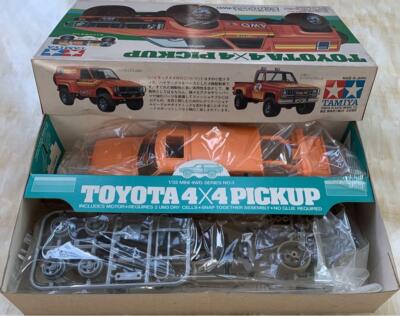 TAMIYA トヨタ ハイラックス 4WD TOYOTA PICKUP Amazon.com: Tamiya Toyota Hilux High Lift 4x4 3SPD Vehicle : Toys