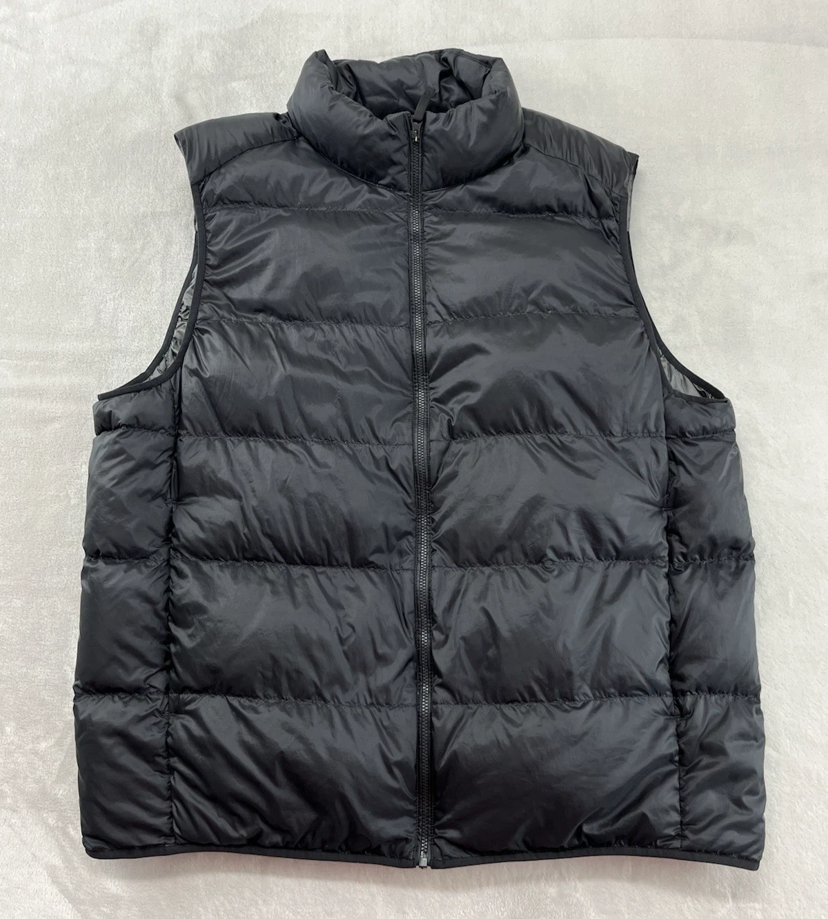 Uniqlo Light Down Puffer Vest Men Extra Large Black Mock Neck Full Zip Outdoors