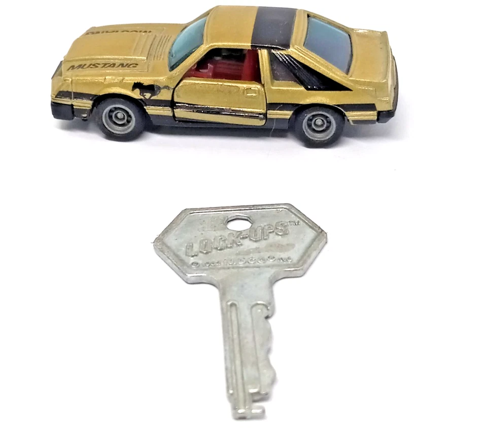复古 1982 KIDCO LockUps 压铸福特野马金带钥匙-钥匙锁机甲工作! — 第 2/4 张图片