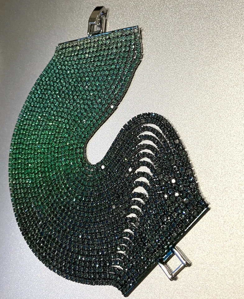 Brazalete verde multicadena enchapado en oro blanco de 18k hecho con piedra de cristal de Swarovski Foto 4 de 4