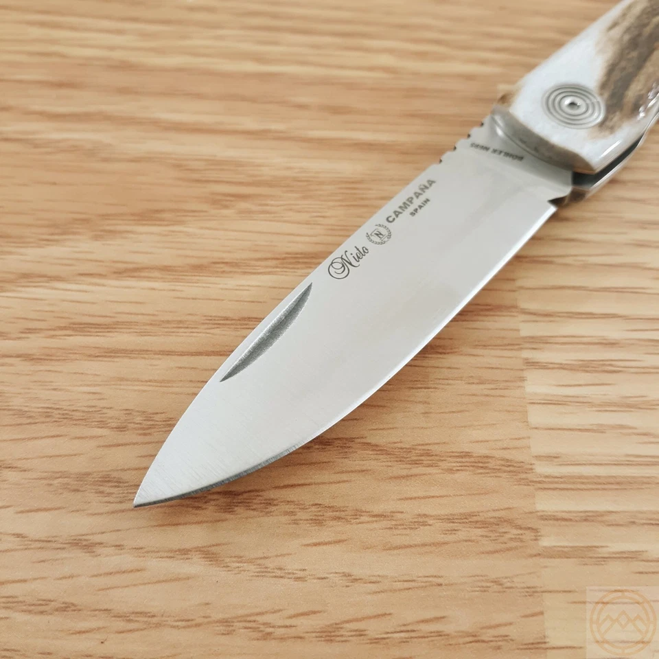 Cuchillo Plegable Nieto Campana 3.25" Satinado 14C28N Sandvik Hoja de Acero Ciervo Mango Foto 2 de 4