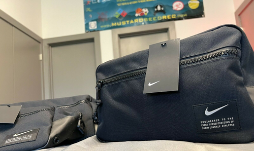 nike utility shoe tote