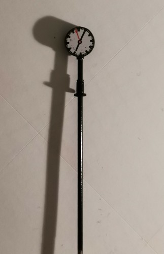 1 LED beleuchtete Uhr, Bahnsteiguhr, 25-70 mm hoch, H0, N, 12 V - 16 V - Picture 7 of 7