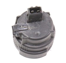 Fog Light Bulb Plug Back Cap 93-99 Vw Jetta Gti Golf Cabrio Mk3 - Genuine Hella Fog Light Bulb Plug Back Cap 93-99 Vw Jetta Gti Golf Cabrio Mk3 - Genuine Hella
