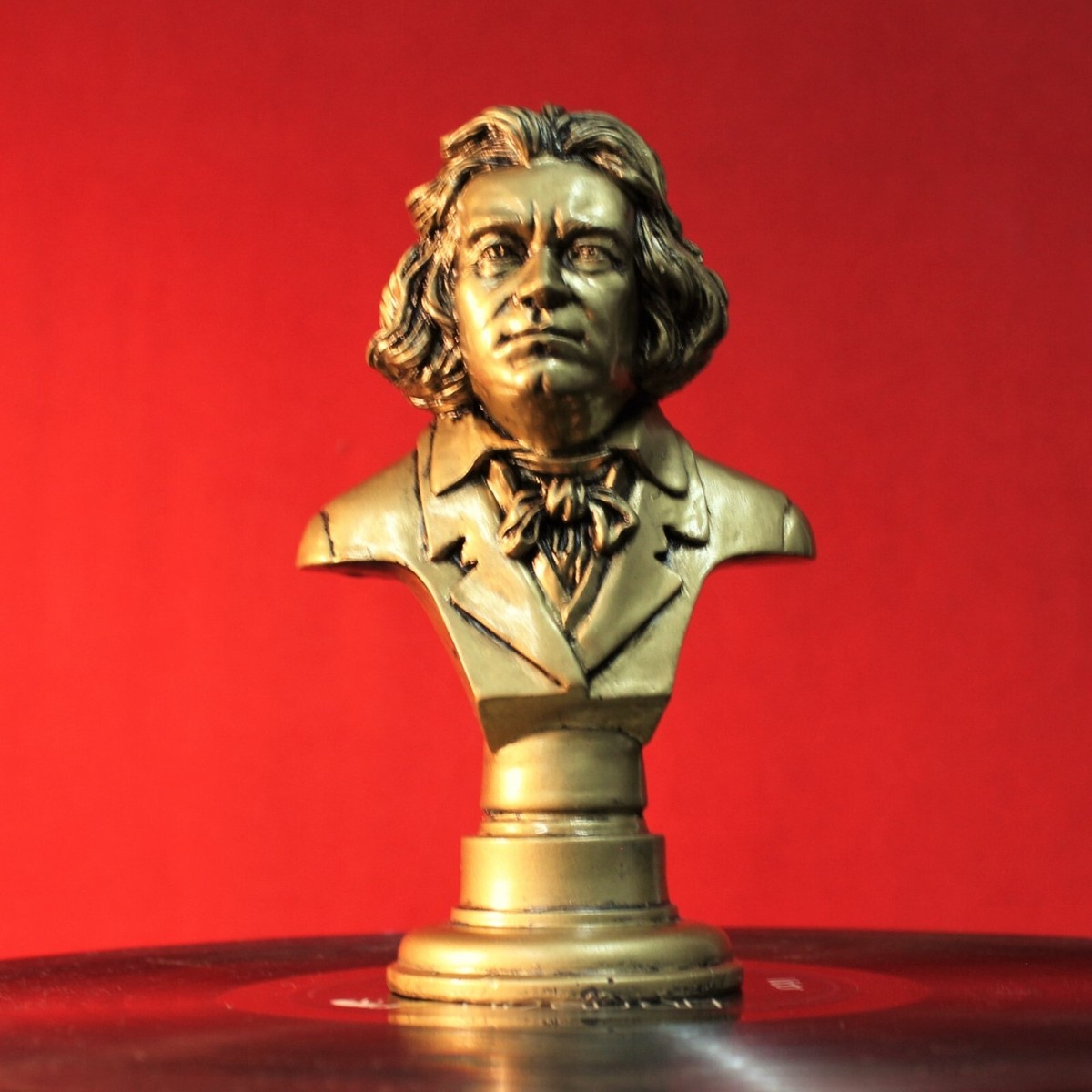 LUDWIG van BEETHOVEN GOLDEN BUST SCULPTURE CLASSICAL MUSIC PIANO