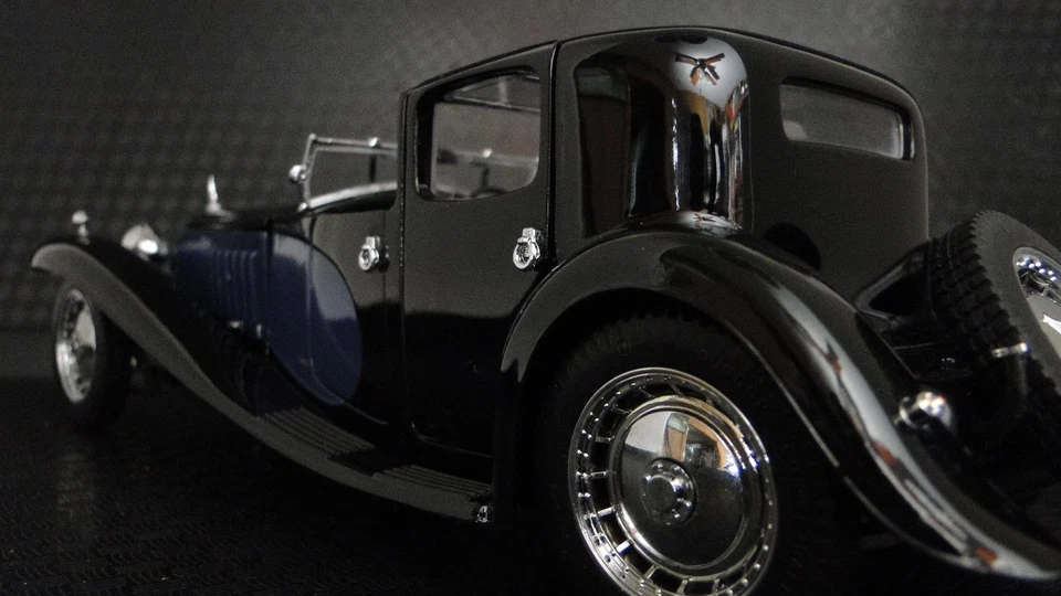 Bugatti Veyron Custom Built Concept Model 1 Hot Rod 12 Race Car 24 18 - Image 3 of 4