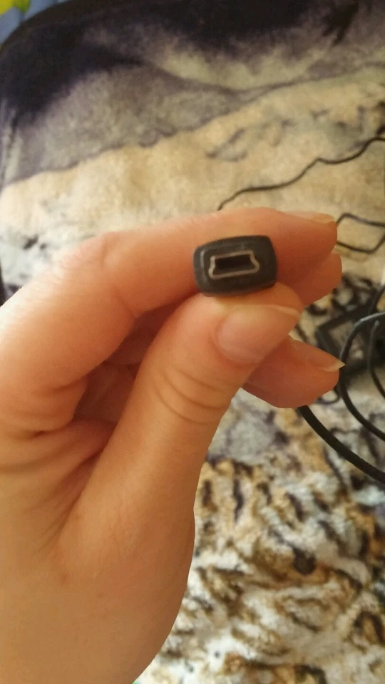 Cargador de teléfono celular Foto 2 de 3