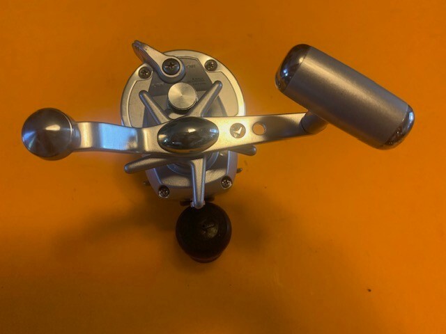 DAIWA GRAND WAVE Z 40HW CONVENTIONAL CASTING FISHING REEL