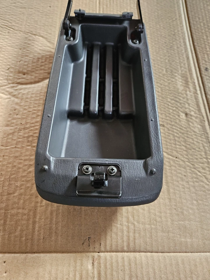 ☄️☄️ Apoyabrazos tapa consola central Toyota Celica 1990-1993 OEM NEGRO  Foto 4 de 4
