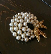 Vintage Gold Tone Faux Pearl Brooch Pin High End Estate Not Signed