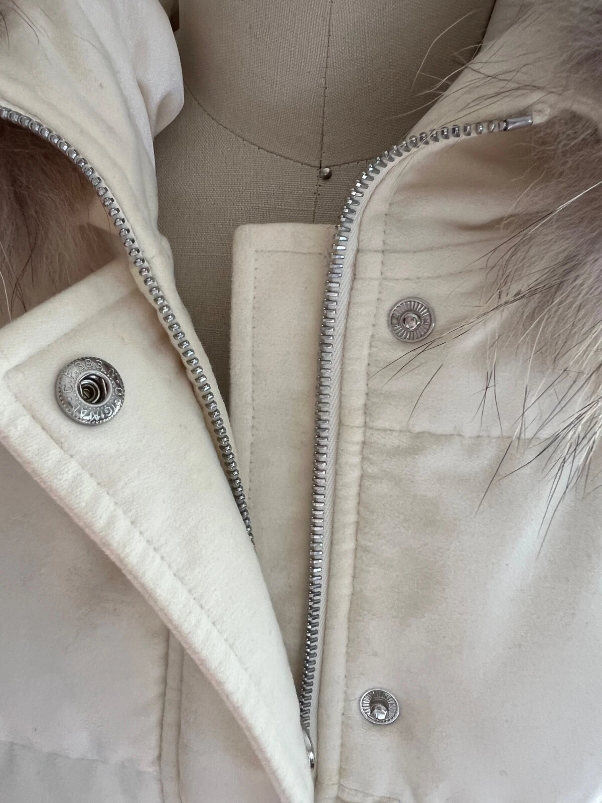 OFF WHITE Piumino donna Theory Off White con cappuccio pelliccia di procione M L tasche zip