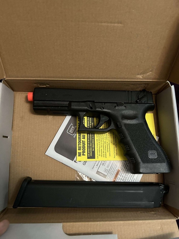 Glock 18c Airsoft Gun Glock 18c Airsoft Gun