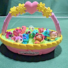 Hatchimals CollEGGtibles Family Spring Toy Easter Basket  14 figures ships free