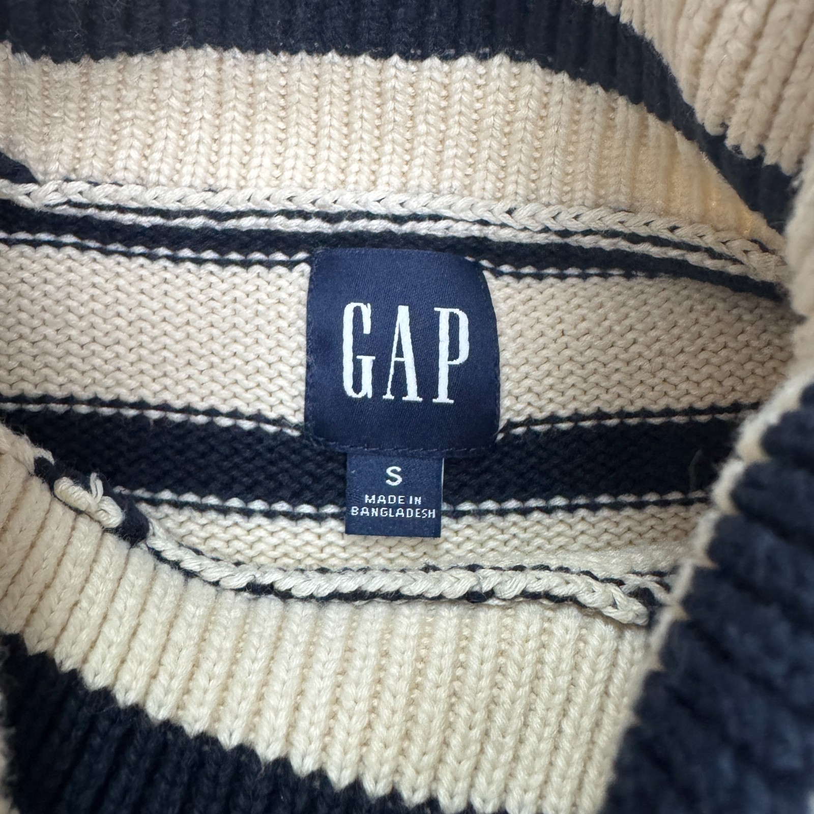 Gap Oversized Cropped Turtleneck Pullover Sweater… - image 8