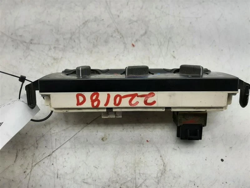 Control de temperatura con control manual de CA 99-02 GMC Sierra 1500 PICKUP 15753263 Foto 4 de 4