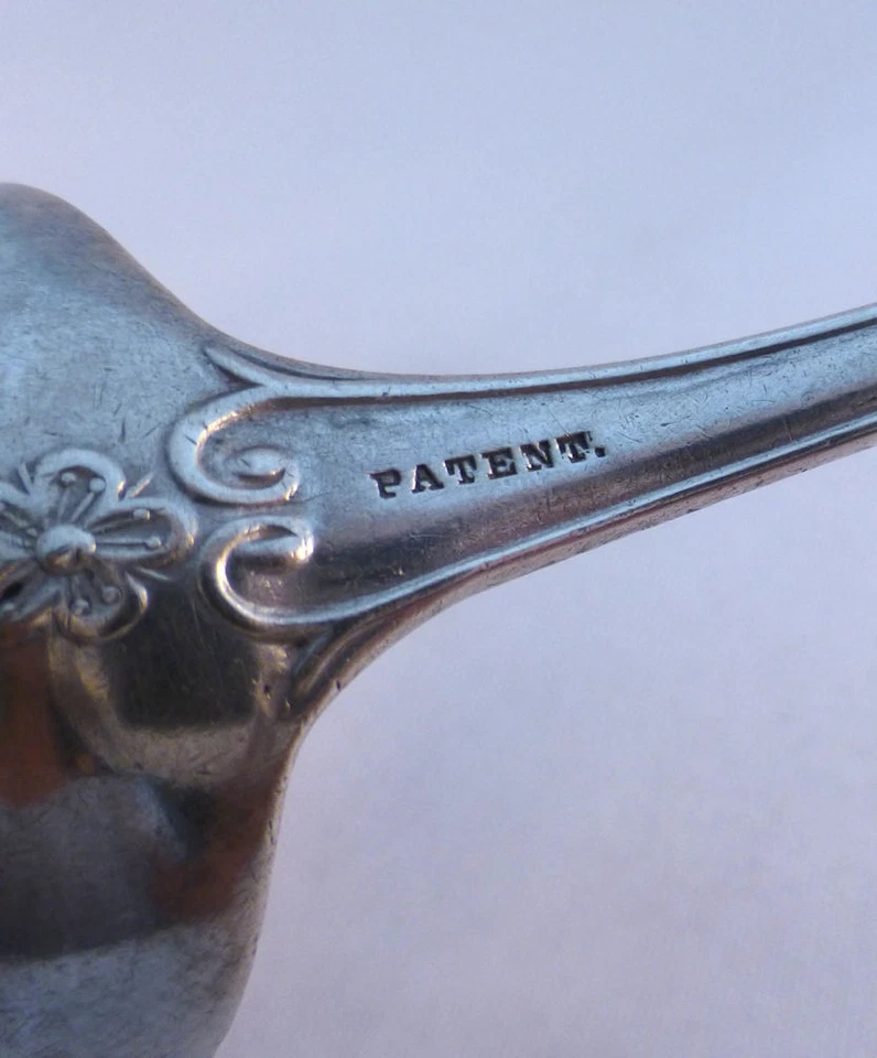 Cuchara para servir de mesa de plata para monedas fresa-durgin Foto 4 de 4