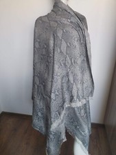 DIANE VON FURSTENBERG big scarf