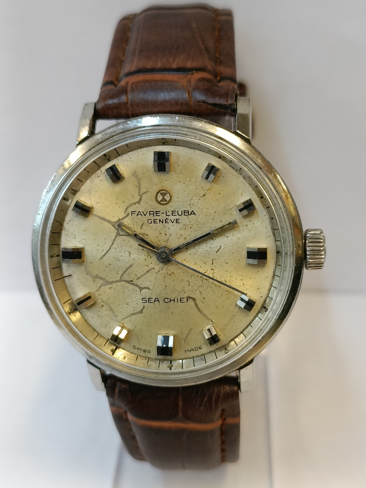 WORKING CHIEF PATINA 17J CONDITION SWISS WINDING SEA FAVRE-LEUBA MEN'S DIAL - vintagewatches.pk