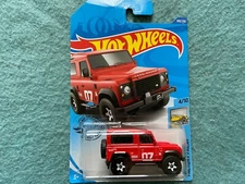 Land Rover Defender 90 Factory Fresh Hot Wheels