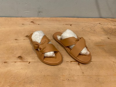 NWOT/B Beek Piculet Slide Sandal , Honey Leather , Sz US 10