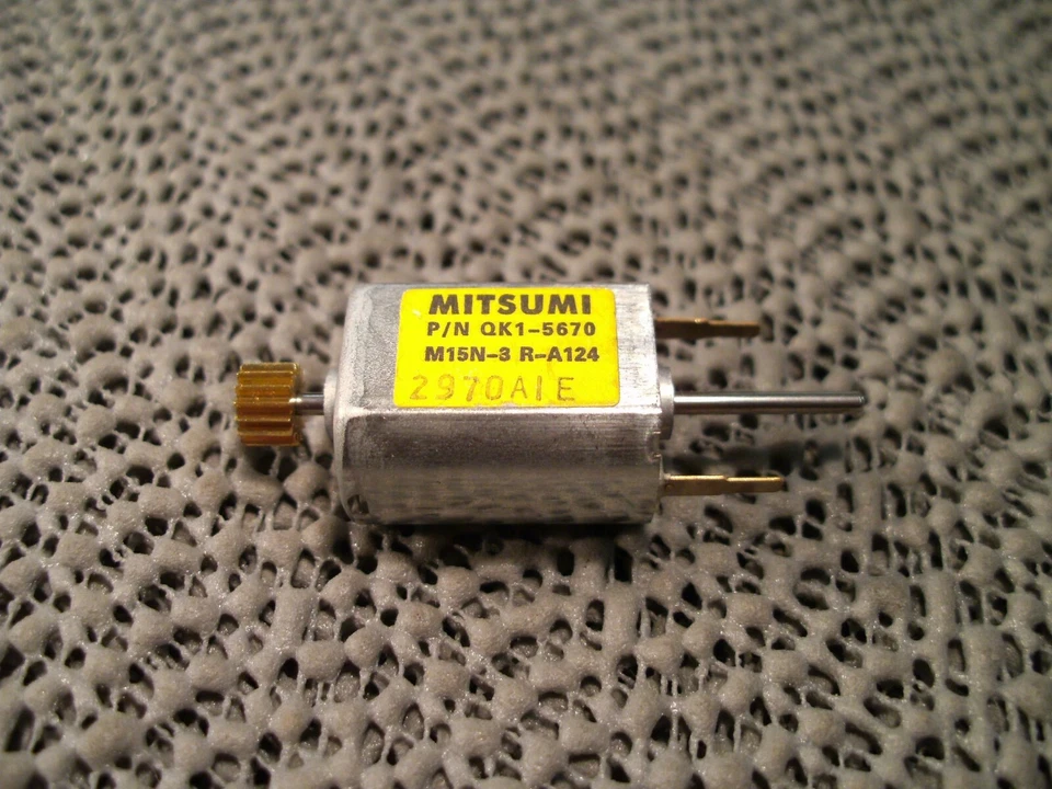 DC Motor 3-12 V, 1 freie Welle + 1 Welle mit Ritzel, Daten siehe ganz unten! - Bild 4 von 4