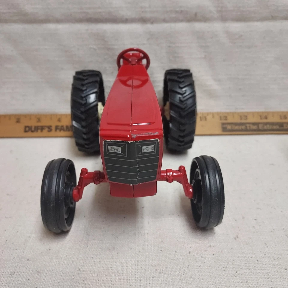 ERTL International Harvester tractor de juguete - escala 1:16 - años 60 vintage - acero prensado Foto 3 de 4