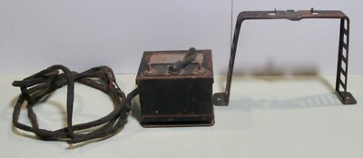 Lionel Type 1029 Transformer & Bracket For Parts Or Repair (Untested)