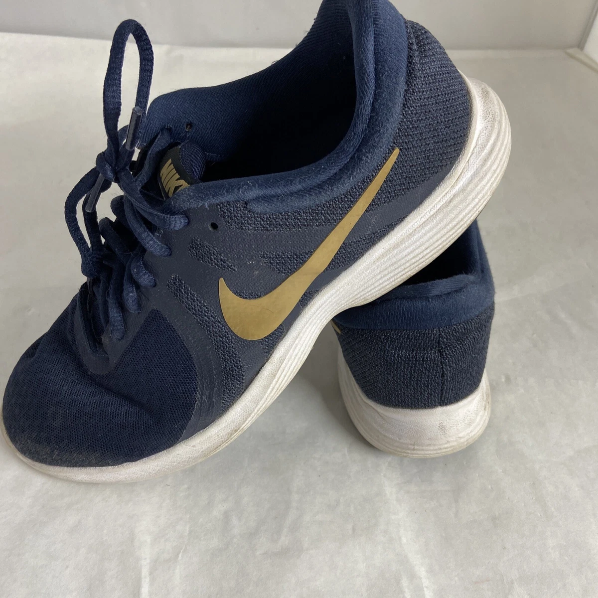 Pakistan Kinderdag lobby Nike Revolution 4 - Womens Running Shoe - Size 9 - (Blue / Gold) | eBay