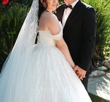 Elegant and Beautiful Bridal Dress