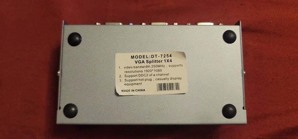 DTECH 4 PORT 1 to 4 VGA DUPLICATEOR - Image 4 of 4