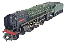 Triang R259 Class 7 Britannia 7000 OO Gauge BR Standard Steam Loco Runner Unbox.