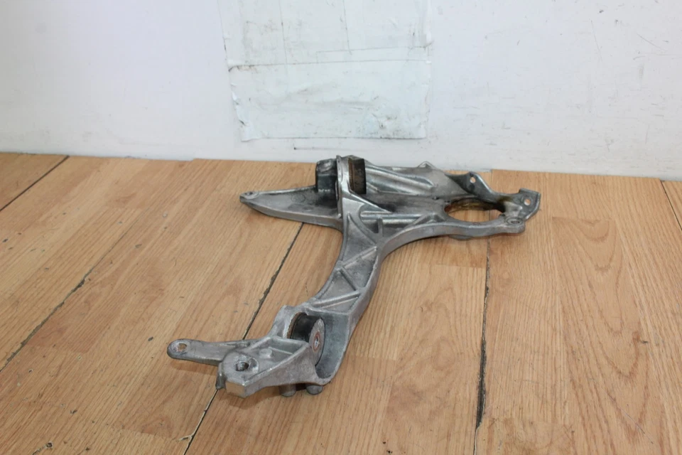 Ski-Doo Grand Touring 600 Ace 2020 polea accionada eje elevador soporte Foto 4 de 4