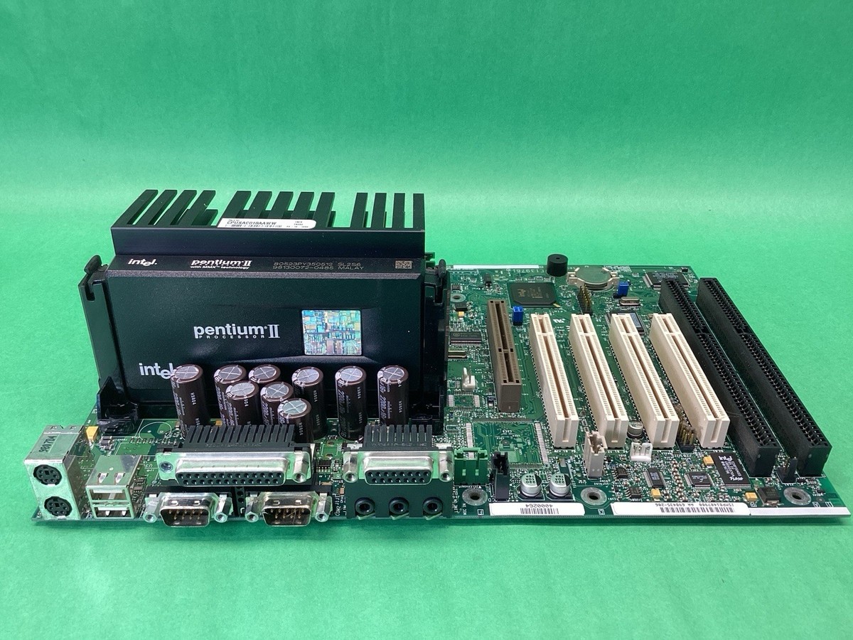 Intel E139761 + Pentium II CPU + RAM + I/O Shield - Gateway 2000