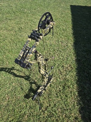 Hoyt VTM 31, RH, #2 Cam, 65#, 25-28'' Draw, Raptor