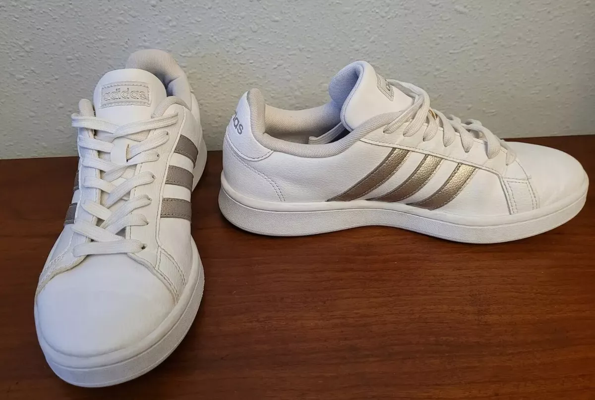 Adidas low hotsell ankle shoes