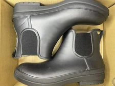 BOGS Women's Amanda Plush II Chelsea Boot, Black, 11 ***NEW***