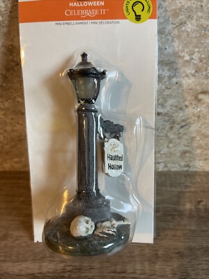 Halloween Tiny Treasures Haunted Hollow Light Up Street Sign Village Town