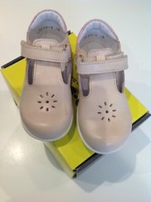  Bo-Bell (Toto) Girls Pink Leather Shoe Size EU 25 (ex display)