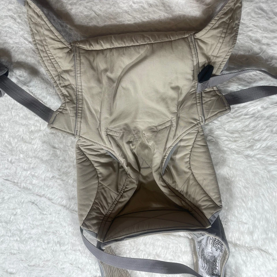 Ergobaby Four Position 360 Ergo Baby Carrier Grey Gray Sling J55Y - Image 3 of 4