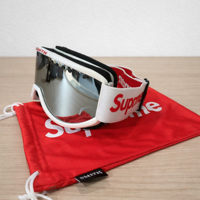 Supreme Ski Goggles White Frame Red Strap Mirrored Lens With Pouch Snowboard New