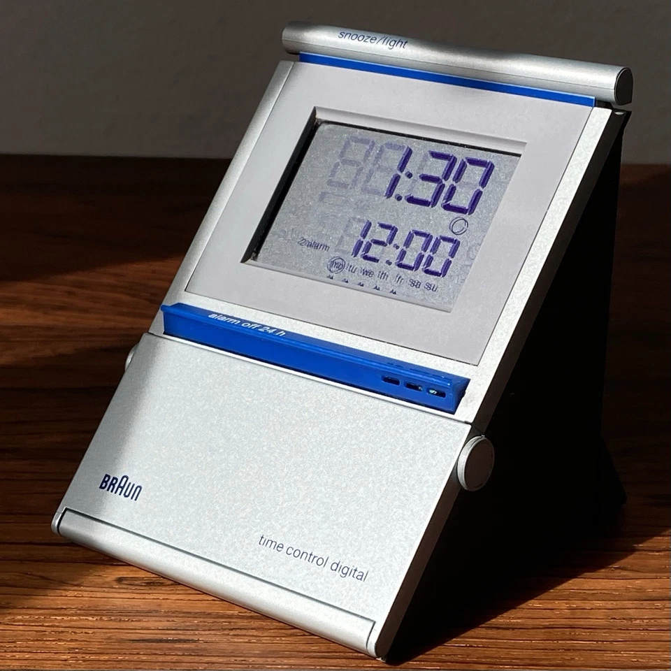 BRAUN  DB15 Time Control digital Design Funkwecker Type: 3834 - Bild 2 von 4