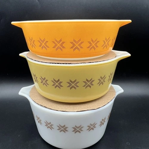 Pyrex Town And Country Casserole Dish Set 471 472 473 No Lids Vintage Set of 3