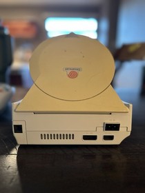 Saga Dreamcast White Console Bundle With VMU, Two Controllers, Cords HKT-3020
